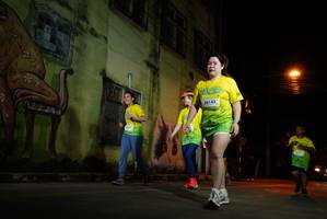 BIB: 1911, 30142
                            <button type="button" onclick="openModal(21789167)" class="btn btn-primary btn-sm float-right btn-popup" data-toggle="modal" data-target=".modal-high-quality">
                        <i class="fas fa-shopping-cart"></i> Add to Cart
                    </button>
                                            <button type="button" onclick="isThisMe(21789167, true)" class="btn btn-success btn-sm float-right btn-popup btn-isme hidden" data-toggle="tooltip" data-placement="bottom" title="นี่คือรูปของคุณใช่ไหม คลิกที่นี่เพื่อเอาเข้าอัลบั้ม">
                        <i class="fas fa-plus"></i> Add to album
                    </button>
                    <button type="button" onclick="isThisMe(21789167, false)" class="btn btn-warning btn-sm float-right btn-popup btn-isnotme hidden">
                        <i class="fas fa-ban"></i> Remove from album
                    </button>