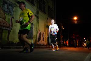 BIB: 5200
                            <button type="button" onclick="openModal(21788151)" class="btn btn-primary btn-sm float-right btn-popup" data-toggle="modal" data-target=".modal-high-quality">
                        <i class="fas fa-shopping-cart"></i> Add to Cart
                    </button>
                                            <button type="button" onclick="isThisMe(21788151, true)" class="btn btn-success btn-sm float-right btn-popup btn-isme hidden" data-toggle="tooltip" data-placement="bottom" title="นี่คือรูปของคุณใช่ไหม คลิกที่นี่เพื่อเอาเข้าอัลบั้ม">
                        <i class="fas fa-plus"></i> Add to album
                    </button>
                    <button type="button" onclick="isThisMe(21788151, false)" class="btn btn-warning btn-sm float-right btn-popup btn-isnotme hidden">
                        <i class="fas fa-ban"></i> Remove from album
                    </button>