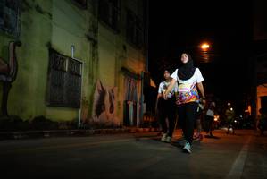 BIB: 30342
                            <button type="button" onclick="openModal(21789449)" class="btn btn-primary btn-sm float-right btn-popup" data-toggle="modal" data-target=".modal-high-quality">
                        <i class="fas fa-shopping-cart"></i> Add to Cart
                    </button>
                                            <button type="button" onclick="isThisMe(21789449, true)" class="btn btn-success btn-sm float-right btn-popup btn-isme hidden" data-toggle="tooltip" data-placement="bottom" title="นี่คือรูปของคุณใช่ไหม คลิกที่นี่เพื่อเอาเข้าอัลบั้ม">
                        <i class="fas fa-plus"></i> Add to album
                    </button>
                    <button type="button" onclick="isThisMe(21789449, false)" class="btn btn-warning btn-sm float-right btn-popup btn-isnotme hidden">
                        <i class="fas fa-ban"></i> Remove from album
                    </button>