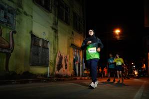 BIB: 1602, 1106
                            <button type="button" onclick="openModal(21787810)" class="btn btn-primary btn-sm float-right btn-popup" data-toggle="modal" data-target=".modal-high-quality">
                        <i class="fas fa-shopping-cart"></i> Add to Cart
                    </button>
                                            <button type="button" onclick="isThisMe(21787810, true)" class="btn btn-success btn-sm float-right btn-popup btn-isme hidden" data-toggle="tooltip" data-placement="bottom" title="นี่คือรูปของคุณใช่ไหม คลิกที่นี่เพื่อเอาเข้าอัลบั้ม">
                        <i class="fas fa-plus"></i> Add to album
                    </button>
                    <button type="button" onclick="isThisMe(21787810, false)" class="btn btn-warning btn-sm float-right btn-popup btn-isnotme hidden">
                        <i class="fas fa-ban"></i> Remove from album
                    </button>