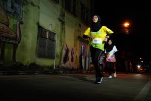 BIB: 2005
                            <button type="button" onclick="openModal(21787455)" class="btn btn-primary btn-sm float-right btn-popup" data-toggle="modal" data-target=".modal-high-quality">
                        <i class="fas fa-shopping-cart"></i> Add to Cart
                    </button>
                                            <button type="button" onclick="isThisMe(21787455, true)" class="btn btn-success btn-sm float-right btn-popup btn-isme hidden" data-toggle="tooltip" data-placement="bottom" title="นี่คือรูปของคุณใช่ไหม คลิกที่นี่เพื่อเอาเข้าอัลบั้ม">
                        <i class="fas fa-plus"></i> Add to album
                    </button>
                    <button type="button" onclick="isThisMe(21787455, false)" class="btn btn-warning btn-sm float-right btn-popup btn-isnotme hidden">
                        <i class="fas fa-ban"></i> Remove from album
                    </button>