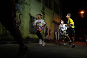 BIB: 10025
                            <button type="button" onclick="openModal(21788716)" class="btn btn-primary btn-sm float-right btn-popup" data-toggle="modal" data-target=".modal-high-quality">
                        <i class="fas fa-shopping-cart"></i> Add to Cart
                    </button>
                                            <button type="button" onclick="isThisMe(21788716, true)" class="btn btn-success btn-sm float-right btn-popup btn-isme hidden" data-toggle="tooltip" data-placement="bottom" title="นี่คือรูปของคุณใช่ไหม คลิกที่นี่เพื่อเอาเข้าอัลบั้ม">
                        <i class="fas fa-plus"></i> Add to album
                    </button>
                    <button type="button" onclick="isThisMe(21788716, false)" class="btn btn-warning btn-sm float-right btn-popup btn-isnotme hidden">
                        <i class="fas fa-ban"></i> Remove from album
                    </button>