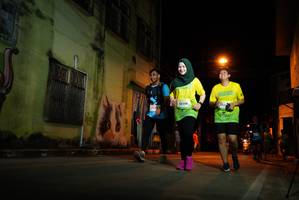 BIB: 10300
                            <button type="button" onclick="openModal(21788314)" class="btn btn-primary btn-sm float-right btn-popup" data-toggle="modal" data-target=".modal-high-quality">
                        <i class="fas fa-shopping-cart"></i> Add to Cart
                    </button>
                                            <button type="button" onclick="isThisMe(21788314, true)" class="btn btn-success btn-sm float-right btn-popup btn-isme hidden" data-toggle="tooltip" data-placement="bottom" title="นี่คือรูปของคุณใช่ไหม คลิกที่นี่เพื่อเอาเข้าอัลบั้ม">
                        <i class="fas fa-plus"></i> Add to album
                    </button>
                    <button type="button" onclick="isThisMe(21788314, false)" class="btn btn-warning btn-sm float-right btn-popup btn-isnotme hidden">
                        <i class="fas fa-ban"></i> Remove from album
                    </button>