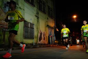 BIB: 225
                            <button type="button" onclick="openModal(21781174)" class="btn btn-primary btn-sm float-right btn-popup" data-toggle="modal" data-target=".modal-high-quality">
                        <i class="fas fa-shopping-cart"></i> Add to Cart
                    </button>
                                            <button type="button" onclick="isThisMe(21781174, true)" class="btn btn-success btn-sm float-right btn-popup btn-isme hidden" data-toggle="tooltip" data-placement="bottom" title="นี่คือรูปของคุณใช่ไหม คลิกที่นี่เพื่อเอาเข้าอัลบั้ม">
                        <i class="fas fa-plus"></i> Add to album
                    </button>
                    <button type="button" onclick="isThisMe(21781174, false)" class="btn btn-warning btn-sm float-right btn-popup btn-isnotme hidden">
                        <i class="fas fa-ban"></i> Remove from album
                    </button>