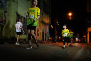 BIB: 10013
                            <button type="button" onclick="openModal(21787339)" class="btn btn-primary btn-sm float-right btn-popup" data-toggle="modal" data-target=".modal-high-quality">
                        <i class="fas fa-shopping-cart"></i> Add to Cart
                    </button>
                                            <button type="button" onclick="isThisMe(21787339, true)" class="btn btn-success btn-sm float-right btn-popup btn-isme hidden" data-toggle="tooltip" data-placement="bottom" title="นี่คือรูปของคุณใช่ไหม คลิกที่นี่เพื่อเอาเข้าอัลบั้ม">
                        <i class="fas fa-plus"></i> Add to album
                    </button>
                    <button type="button" onclick="isThisMe(21787339, false)" class="btn btn-warning btn-sm float-right btn-popup btn-isnotme hidden">
                        <i class="fas fa-ban"></i> Remove from album
                    </button>