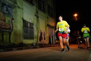 BIB: 90076, 015
                            <button type="button" onclick="openModal(21784789)" class="btn btn-primary btn-sm float-right btn-popup" data-toggle="modal" data-target=".modal-high-quality">
                        <i class="fas fa-shopping-cart"></i> Add to Cart
                    </button>
                                            <button type="button" onclick="isThisMe(21784789, true)" class="btn btn-success btn-sm float-right btn-popup btn-isme hidden" data-toggle="tooltip" data-placement="bottom" title="นี่คือรูปของคุณใช่ไหม คลิกที่นี่เพื่อเอาเข้าอัลบั้ม">
                        <i class="fas fa-plus"></i> Add to album
                    </button>
                    <button type="button" onclick="isThisMe(21784789, false)" class="btn btn-warning btn-sm float-right btn-popup btn-isnotme hidden">
                        <i class="fas fa-ban"></i> Remove from album
                    </button>