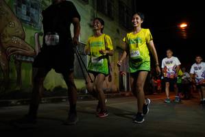 BIB: 394, 5001, 5033
                            <button type="button" onclick="openModal(21785290)" class="btn btn-primary btn-sm float-right btn-popup" data-toggle="modal" data-target=".modal-high-quality">
                        <i class="fas fa-shopping-cart"></i> Add to Cart
                    </button>
                                            <button type="button" onclick="isThisMe(21785290, true)" class="btn btn-success btn-sm float-right btn-popup btn-isme hidden" data-toggle="tooltip" data-placement="bottom" title="นี่คือรูปของคุณใช่ไหม คลิกที่นี่เพื่อเอาเข้าอัลบั้ม">
                        <i class="fas fa-plus"></i> Add to album
                    </button>
                    <button type="button" onclick="isThisMe(21785290, false)" class="btn btn-warning btn-sm float-right btn-popup btn-isnotme hidden">
                        <i class="fas fa-ban"></i> Remove from album
                    </button>