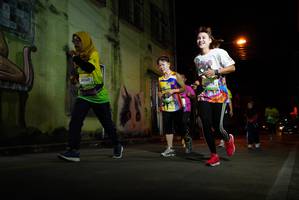 BIB: 50278
                            <button type="button" onclick="openModal(21785818)" class="btn btn-primary btn-sm float-right btn-popup" data-toggle="modal" data-target=".modal-high-quality">
                        <i class="fas fa-shopping-cart"></i> Add to Cart
                    </button>
                                            <button type="button" onclick="isThisMe(21785818, true)" class="btn btn-success btn-sm float-right btn-popup btn-isme hidden" data-toggle="tooltip" data-placement="bottom" title="นี่คือรูปของคุณใช่ไหม คลิกที่นี่เพื่อเอาเข้าอัลบั้ม">
                        <i class="fas fa-plus"></i> Add to album
                    </button>
                    <button type="button" onclick="isThisMe(21785818, false)" class="btn btn-warning btn-sm float-right btn-popup btn-isnotme hidden">
                        <i class="fas fa-ban"></i> Remove from album
                    </button>