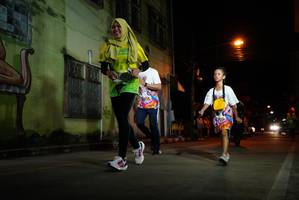 BIB: 102
                            <button type="button" onclick="openModal(21784720)" class="btn btn-primary btn-sm float-right btn-popup" data-toggle="modal" data-target=".modal-high-quality">
                        <i class="fas fa-shopping-cart"></i> Add to Cart
                    </button>
                                            <button type="button" onclick="isThisMe(21784720, true)" class="btn btn-success btn-sm float-right btn-popup btn-isme hidden" data-toggle="tooltip" data-placement="bottom" title="นี่คือรูปของคุณใช่ไหม คลิกที่นี่เพื่อเอาเข้าอัลบั้ม">
                        <i class="fas fa-plus"></i> Add to album
                    </button>
                    <button type="button" onclick="isThisMe(21784720, false)" class="btn btn-warning btn-sm float-right btn-popup btn-isnotme hidden">
                        <i class="fas fa-ban"></i> Remove from album
                    </button>