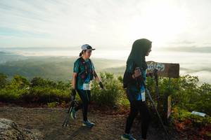 BIB: 212
                            <button type="button" onclick="openModal(21891674)" class="btn btn-primary btn-sm float-right btn-popup" data-toggle="modal" data-target=".modal-high-quality">
                        <i class="fas fa-shopping-cart"></i> Add to Cart
                    </button>
                                            <button type="button" onclick="isThisMe(21891674, true)" class="btn btn-success btn-sm float-right btn-popup btn-isme hidden" data-toggle="tooltip" data-placement="bottom" title="นี่คือรูปของคุณใช่ไหม คลิกที่นี่เพื่อเอาเข้าอัลบั้ม">
                        <i class="fas fa-plus"></i> Add to album
                    </button>
                    <button type="button" onclick="isThisMe(21891674, false)" class="btn btn-warning btn-sm float-right btn-popup btn-isnotme hidden">
                        <i class="fas fa-ban"></i> Remove from album
                    </button>