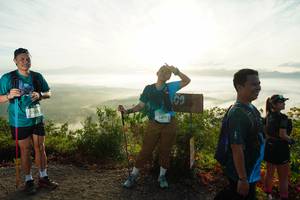 BIB: 2479
                            <button type="button" onclick="openModal(21891630)" class="btn btn-primary btn-sm float-right btn-popup" data-toggle="modal" data-target=".modal-high-quality">
                        <i class="fas fa-shopping-cart"></i> Add to Cart
                    </button>
                                            <button type="button" onclick="isThisMe(21891630, true)" class="btn btn-success btn-sm float-right btn-popup btn-isme hidden" data-toggle="tooltip" data-placement="bottom" title="นี่คือรูปของคุณใช่ไหม คลิกที่นี่เพื่อเอาเข้าอัลบั้ม">
                        <i class="fas fa-plus"></i> Add to album
                    </button>
                    <button type="button" onclick="isThisMe(21891630, false)" class="btn btn-warning btn-sm float-right btn-popup btn-isnotme hidden">
                        <i class="fas fa-ban"></i> Remove from album
                    </button>