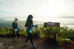 BIB: 174
                            <button type="button" onclick="openModal(21891670)" class="btn btn-primary btn-sm float-right btn-popup" data-toggle="modal" data-target=".modal-high-quality">
                        <i class="fas fa-shopping-cart"></i> Add to Cart
                    </button>
                                            <button type="button" onclick="isThisMe(21891670, true)" class="btn btn-success btn-sm float-right btn-popup btn-isme hidden" data-toggle="tooltip" data-placement="bottom" title="นี่คือรูปของคุณใช่ไหม คลิกที่นี่เพื่อเอาเข้าอัลบั้ม">
                        <i class="fas fa-plus"></i> Add to album
                    </button>
                    <button type="button" onclick="isThisMe(21891670, false)" class="btn btn-warning btn-sm float-right btn-popup btn-isnotme hidden">
                        <i class="fas fa-ban"></i> Remove from album
                    </button>