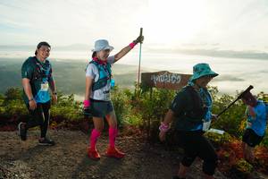 BIB: 230, , 
                            <button type="button" onclick="openModal(21891888)" class="btn btn-primary btn-sm float-right btn-popup" data-toggle="modal" data-target=".modal-high-quality">
                        <i class="fas fa-shopping-cart"></i> Add to Cart
                    </button>
                                            <button type="button" onclick="isThisMe(21891888, true)" class="btn btn-success btn-sm float-right btn-popup btn-isme hidden" data-toggle="tooltip" data-placement="bottom" title="นี่คือรูปของคุณใช่ไหม คลิกที่นี่เพื่อเอาเข้าอัลบั้ม">
                        <i class="fas fa-plus"></i> Add to album
                    </button>
                    <button type="button" onclick="isThisMe(21891888, false)" class="btn btn-warning btn-sm float-right btn-popup btn-isnotme hidden">
                        <i class="fas fa-ban"></i> Remove from album
                    </button>