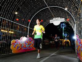 BIB: 381
                            <button type="button" onclick="openModal(21781145)" class="btn btn-primary btn-sm float-right btn-popup" data-toggle="modal" data-target=".modal-high-quality">
                        <i class="fas fa-shopping-cart"></i> Add to Cart
                    </button>
                                            <button type="button" onclick="isThisMe(21781145, true)" class="btn btn-success btn-sm float-right btn-popup btn-isme hidden" data-toggle="tooltip" data-placement="bottom" title="นี่คือรูปของคุณใช่ไหม คลิกที่นี่เพื่อเอาเข้าอัลบั้ม">
                        <i class="fas fa-plus"></i> Add to album
                    </button>
                    <button type="button" onclick="isThisMe(21781145, false)" class="btn btn-warning btn-sm float-right btn-popup btn-isnotme hidden">
                        <i class="fas fa-ban"></i> Remove from album
                    </button>