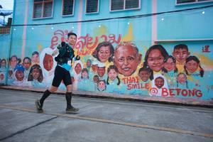 BIB: 2022, 3757
                            <button type="button" onclick="openModal(21760899)" class="btn btn-primary btn-sm float-right btn-popup" data-toggle="modal" data-target=".modal-high-quality">
                        <i class="fas fa-shopping-cart"></i> Add to Cart
                    </button>
                                            <button type="button" onclick="isThisMe(21760899, true)" class="btn btn-success btn-sm float-right btn-popup btn-isme hidden" data-toggle="tooltip" data-placement="bottom" title="นี่คือรูปของคุณใช่ไหม คลิกที่นี่เพื่อเอาเข้าอัลบั้ม">
                        <i class="fas fa-plus"></i> Add to album
                    </button>
                    <button type="button" onclick="isThisMe(21760899, false)" class="btn btn-warning btn-sm float-right btn-popup btn-isnotme hidden">
                        <i class="fas fa-ban"></i> Remove from album
                    </button>