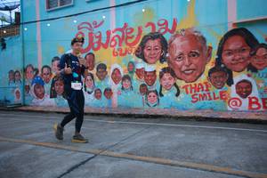 BIB: 6909, 500
                            <button type="button" onclick="openModal(21760732)" class="btn btn-primary btn-sm float-right btn-popup" data-toggle="modal" data-target=".modal-high-quality">
                        <i class="fas fa-shopping-cart"></i> Add to Cart
                    </button>
                                            <button type="button" onclick="isThisMe(21760732, true)" class="btn btn-success btn-sm float-right btn-popup btn-isme hidden" data-toggle="tooltip" data-placement="bottom" title="นี่คือรูปของคุณใช่ไหม คลิกที่นี่เพื่อเอาเข้าอัลบั้ม">
                        <i class="fas fa-plus"></i> Add to album
                    </button>
                    <button type="button" onclick="isThisMe(21760732, false)" class="btn btn-warning btn-sm float-right btn-popup btn-isnotme hidden">
                        <i class="fas fa-ban"></i> Remove from album
                    </button>