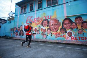 BIB: 62099, 157
                            <button type="button" onclick="openModal(21761301)" class="btn btn-primary btn-sm float-right btn-popup" data-toggle="modal" data-target=".modal-high-quality">
                        <i class="fas fa-shopping-cart"></i> Add to Cart
                    </button>
                                            <button type="button" onclick="isThisMe(21761301, true)" class="btn btn-success btn-sm float-right btn-popup btn-isme hidden" data-toggle="tooltip" data-placement="bottom" title="นี่คือรูปของคุณใช่ไหม คลิกที่นี่เพื่อเอาเข้าอัลบั้ม">
                        <i class="fas fa-plus"></i> Add to album
                    </button>
                    <button type="button" onclick="isThisMe(21761301, false)" class="btn btn-warning btn-sm float-right btn-popup btn-isnotme hidden">
                        <i class="fas fa-ban"></i> Remove from album
                    </button>