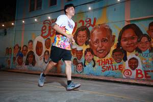 BIB: 231
                            <button type="button" onclick="openModal(21753040)" class="btn btn-primary btn-sm float-right btn-popup" data-toggle="modal" data-target=".modal-high-quality">
                        <i class="fas fa-shopping-cart"></i> Add to Cart
                    </button>
                                            <button type="button" onclick="isThisMe(21753040, true)" class="btn btn-success btn-sm float-right btn-popup btn-isme hidden" data-toggle="tooltip" data-placement="bottom" title="นี่คือรูปของคุณใช่ไหม คลิกที่นี่เพื่อเอาเข้าอัลบั้ม">
                        <i class="fas fa-plus"></i> Add to album
                    </button>
                    <button type="button" onclick="isThisMe(21753040, false)" class="btn btn-warning btn-sm float-right btn-popup btn-isnotme hidden">
                        <i class="fas fa-ban"></i> Remove from album
                    </button>