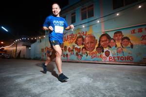 BIB: 6207
                            <button type="button" onclick="openModal(21753933)" class="btn btn-primary btn-sm float-right btn-popup" data-toggle="modal" data-target=".modal-high-quality">
                        <i class="fas fa-shopping-cart"></i> Add to Cart
                    </button>
                                            <button type="button" onclick="isThisMe(21753933, true)" class="btn btn-success btn-sm float-right btn-popup btn-isme hidden" data-toggle="tooltip" data-placement="bottom" title="นี่คือรูปของคุณใช่ไหม คลิกที่นี่เพื่อเอาเข้าอัลบั้ม">
                        <i class="fas fa-plus"></i> Add to album
                    </button>
                    <button type="button" onclick="isThisMe(21753933, false)" class="btn btn-warning btn-sm float-right btn-popup btn-isnotme hidden">
                        <i class="fas fa-ban"></i> Remove from album
                    </button>