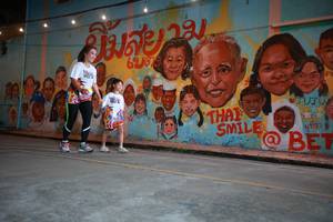 BIB: 6209
                            <button type="button" onclick="openModal(21758474)" class="btn btn-primary btn-sm float-right btn-popup" data-toggle="modal" data-target=".modal-high-quality">
                        <i class="fas fa-shopping-cart"></i> Add to Cart
                    </button>
                                            <button type="button" onclick="isThisMe(21758474, true)" class="btn btn-success btn-sm float-right btn-popup btn-isme hidden" data-toggle="tooltip" data-placement="bottom" title="นี่คือรูปของคุณใช่ไหม คลิกที่นี่เพื่อเอาเข้าอัลบั้ม">
                        <i class="fas fa-plus"></i> Add to album
                    </button>
                    <button type="button" onclick="isThisMe(21758474, false)" class="btn btn-warning btn-sm float-right btn-popup btn-isnotme hidden">
                        <i class="fas fa-ban"></i> Remove from album
                    </button>