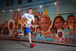 BIB: 3000, 291
                            <button type="button" onclick="openModal(21752643)" class="btn btn-primary btn-sm float-right btn-popup" data-toggle="modal" data-target=".modal-high-quality">
                        <i class="fas fa-shopping-cart"></i> Add to Cart
                    </button>
                                            <button type="button" onclick="isThisMe(21752643, true)" class="btn btn-success btn-sm float-right btn-popup btn-isme hidden" data-toggle="tooltip" data-placement="bottom" title="นี่คือรูปของคุณใช่ไหม คลิกที่นี่เพื่อเอาเข้าอัลบั้ม">
                        <i class="fas fa-plus"></i> Add to album
                    </button>
                    <button type="button" onclick="isThisMe(21752643, false)" class="btn btn-warning btn-sm float-right btn-popup btn-isnotme hidden">
                        <i class="fas fa-ban"></i> Remove from album
                    </button>