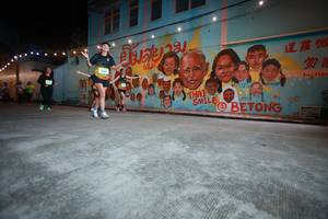 BIB: 62073
                            <button type="button" onclick="openModal(21753965)" class="btn btn-primary btn-sm float-right btn-popup" data-toggle="modal" data-target=".modal-high-quality">
                        <i class="fas fa-shopping-cart"></i> Add to Cart
                    </button>
                                            <button type="button" onclick="isThisMe(21753965, true)" class="btn btn-success btn-sm float-right btn-popup btn-isme hidden" data-toggle="tooltip" data-placement="bottom" title="นี่คือรูปของคุณใช่ไหม คลิกที่นี่เพื่อเอาเข้าอัลบั้ม">
                        <i class="fas fa-plus"></i> Add to album
                    </button>
                    <button type="button" onclick="isThisMe(21753965, false)" class="btn btn-warning btn-sm float-right btn-popup btn-isnotme hidden">
                        <i class="fas fa-ban"></i> Remove from album
                    </button>