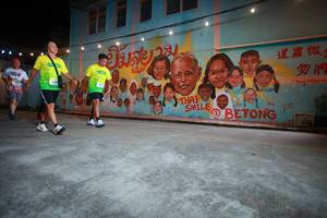 BIB: 62079
                            <button type="button" onclick="openModal(21757033)" class="btn btn-primary btn-sm float-right btn-popup" data-toggle="modal" data-target=".modal-high-quality">
                        <i class="fas fa-shopping-cart"></i> Add to Cart
                    </button>
                                            <button type="button" onclick="isThisMe(21757033, true)" class="btn btn-success btn-sm float-right btn-popup btn-isme hidden" data-toggle="tooltip" data-placement="bottom" title="นี่คือรูปของคุณใช่ไหม คลิกที่นี่เพื่อเอาเข้าอัลบั้ม">
                        <i class="fas fa-plus"></i> Add to album
                    </button>
                    <button type="button" onclick="isThisMe(21757033, false)" class="btn btn-warning btn-sm float-right btn-popup btn-isnotme hidden">
                        <i class="fas fa-ban"></i> Remove from album
                    </button>