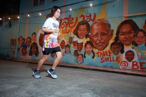 BIB: 240
                            <button type="button" onclick="openModal(21753401)" class="btn btn-primary btn-sm float-right btn-popup" data-toggle="modal" data-target=".modal-high-quality">
                        <i class="fas fa-shopping-cart"></i> Add to Cart
                    </button>
                                            <button type="button" onclick="isThisMe(21753401, true)" class="btn btn-success btn-sm float-right btn-popup btn-isme hidden" data-toggle="tooltip" data-placement="bottom" title="นี่คือรูปของคุณใช่ไหม คลิกที่นี่เพื่อเอาเข้าอัลบั้ม">
                        <i class="fas fa-plus"></i> Add to album
                    </button>
                    <button type="button" onclick="isThisMe(21753401, false)" class="btn btn-warning btn-sm float-right btn-popup btn-isnotme hidden">
                        <i class="fas fa-ban"></i> Remove from album
                    </button>