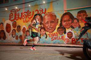 BIB: 690
                            <button type="button" onclick="openModal(21752208)" class="btn btn-primary btn-sm float-right btn-popup" data-toggle="modal" data-target=".modal-high-quality">
                        <i class="fas fa-shopping-cart"></i> Add to Cart
                    </button>
                                            <button type="button" onclick="isThisMe(21752208, true)" class="btn btn-success btn-sm float-right btn-popup btn-isme hidden" data-toggle="tooltip" data-placement="bottom" title="นี่คือรูปของคุณใช่ไหม คลิกที่นี่เพื่อเอาเข้าอัลบั้ม">
                        <i class="fas fa-plus"></i> Add to album
                    </button>
                    <button type="button" onclick="isThisMe(21752208, false)" class="btn btn-warning btn-sm float-right btn-popup btn-isnotme hidden">
                        <i class="fas fa-ban"></i> Remove from album
                    </button>