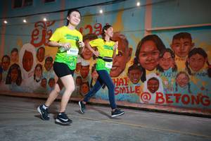 BIB: 90007
                            <button type="button" onclick="openModal(21757257)" class="btn btn-primary btn-sm float-right btn-popup" data-toggle="modal" data-target=".modal-high-quality">
                        <i class="fas fa-shopping-cart"></i> Add to Cart
                    </button>
                                            <button type="button" onclick="isThisMe(21757257, true)" class="btn btn-success btn-sm float-right btn-popup btn-isme hidden" data-toggle="tooltip" data-placement="bottom" title="นี่คือรูปของคุณใช่ไหม คลิกที่นี่เพื่อเอาเข้าอัลบั้ม">
                        <i class="fas fa-plus"></i> Add to album
                    </button>
                    <button type="button" onclick="isThisMe(21757257, false)" class="btn btn-warning btn-sm float-right btn-popup btn-isnotme hidden">
                        <i class="fas fa-ban"></i> Remove from album
                    </button>