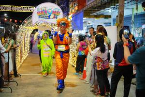 BIB: 50264
                            <button type="button" onclick="openModal(21830023)" class="btn btn-primary btn-sm float-right btn-popup" data-toggle="modal" data-target=".modal-high-quality">
                        <i class="fas fa-shopping-cart"></i> Add to Cart
                    </button>
                                            <button type="button" onclick="isThisMe(21830023, true)" class="btn btn-success btn-sm float-right btn-popup btn-isme hidden" data-toggle="tooltip" data-placement="bottom" title="นี่คือรูปของคุณใช่ไหม คลิกที่นี่เพื่อเอาเข้าอัลบั้ม">
                        <i class="fas fa-plus"></i> Add to album
                    </button>
                    <button type="button" onclick="isThisMe(21830023, false)" class="btn btn-warning btn-sm float-right btn-popup btn-isnotme hidden">
                        <i class="fas fa-ban"></i> Remove from album
                    </button>