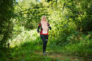 BIB: 910, 
                            <button type="button" onclick="openModal(21824995)" class="btn btn-primary btn-sm float-right btn-popup" data-toggle="modal" data-target=".modal-high-quality">
                        <i class="fas fa-shopping-cart"></i> Add to Cart
                    </button>
                                            <button type="button" onclick="isThisMe(21824995, true)" class="btn btn-success btn-sm float-right btn-popup btn-isme hidden" data-toggle="tooltip" data-placement="bottom" title="นี่คือรูปของคุณใช่ไหม คลิกที่นี่เพื่อเอาเข้าอัลบั้ม">
                        <i class="fas fa-plus"></i> Add to album
                    </button>
                    <button type="button" onclick="isThisMe(21824995, false)" class="btn btn-warning btn-sm float-right btn-popup btn-isnotme hidden">
                        <i class="fas fa-ban"></i> Remove from album
                    </button>