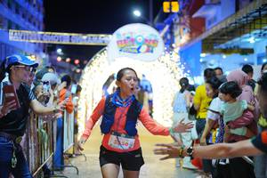 BIB: 5556
                            <button type="button" onclick="openModal(21830096)" class="btn btn-primary btn-sm float-right btn-popup" data-toggle="modal" data-target=".modal-high-quality">
                        <i class="fas fa-shopping-cart"></i> Add to Cart
                    </button>
                                            <button type="button" onclick="isThisMe(21830096, true)" class="btn btn-success btn-sm float-right btn-popup btn-isme hidden" data-toggle="tooltip" data-placement="bottom" title="นี่คือรูปของคุณใช่ไหม คลิกที่นี่เพื่อเอาเข้าอัลบั้ม">
                        <i class="fas fa-plus"></i> Add to album
                    </button>
                    <button type="button" onclick="isThisMe(21830096, false)" class="btn btn-warning btn-sm float-right btn-popup btn-isnotme hidden">
                        <i class="fas fa-ban"></i> Remove from album
                    </button>