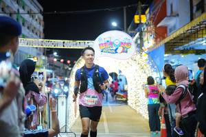 BIB: 5164
                            <button type="button" onclick="openModal(21830112)" class="btn btn-primary btn-sm float-right btn-popup" data-toggle="modal" data-target=".modal-high-quality">
                        <i class="fas fa-shopping-cart"></i> Add to Cart
                    </button>
                                            <button type="button" onclick="isThisMe(21830112, true)" class="btn btn-success btn-sm float-right btn-popup btn-isme hidden" data-toggle="tooltip" data-placement="bottom" title="นี่คือรูปของคุณใช่ไหม คลิกที่นี่เพื่อเอาเข้าอัลบั้ม">
                        <i class="fas fa-plus"></i> Add to album
                    </button>
                    <button type="button" onclick="isThisMe(21830112, false)" class="btn btn-warning btn-sm float-right btn-popup btn-isnotme hidden">
                        <i class="fas fa-ban"></i> Remove from album
                    </button>