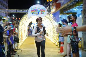 BIB: 5536
                            <button type="button" onclick="openModal(21830307)" class="btn btn-primary btn-sm float-right btn-popup" data-toggle="modal" data-target=".modal-high-quality">
                        <i class="fas fa-shopping-cart"></i> Add to Cart
                    </button>
                                            <button type="button" onclick="isThisMe(21830307, true)" class="btn btn-success btn-sm float-right btn-popup btn-isme hidden" data-toggle="tooltip" data-placement="bottom" title="นี่คือรูปของคุณใช่ไหม คลิกที่นี่เพื่อเอาเข้าอัลบั้ม">
                        <i class="fas fa-plus"></i> Add to album
                    </button>
                    <button type="button" onclick="isThisMe(21830307, false)" class="btn btn-warning btn-sm float-right btn-popup btn-isnotme hidden">
                        <i class="fas fa-ban"></i> Remove from album
                    </button>