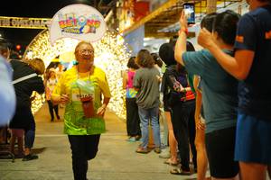 BIB: 90162
                            <button type="button" onclick="openModal(21829976)" class="btn btn-primary btn-sm float-right btn-popup" data-toggle="modal" data-target=".modal-high-quality">
                        <i class="fas fa-shopping-cart"></i> Add to Cart
                    </button>
                                            <button type="button" onclick="isThisMe(21829976, true)" class="btn btn-success btn-sm float-right btn-popup btn-isme hidden" data-toggle="tooltip" data-placement="bottom" title="นี่คือรูปของคุณใช่ไหม คลิกที่นี่เพื่อเอาเข้าอัลบั้ม">
                        <i class="fas fa-plus"></i> Add to album
                    </button>
                    <button type="button" onclick="isThisMe(21829976, false)" class="btn btn-warning btn-sm float-right btn-popup btn-isnotme hidden">
                        <i class="fas fa-ban"></i> Remove from album
                    </button>