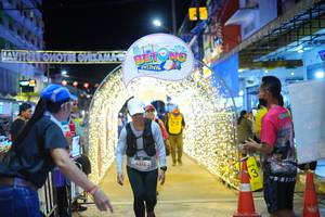 BIB: 2161
                            <button type="button" onclick="openModal(21830242)" class="btn btn-primary btn-sm float-right btn-popup" data-toggle="modal" data-target=".modal-high-quality">
                        <i class="fas fa-shopping-cart"></i> Add to Cart
                    </button>
                                            <button type="button" onclick="isThisMe(21830242, true)" class="btn btn-success btn-sm float-right btn-popup btn-isme hidden" data-toggle="tooltip" data-placement="bottom" title="นี่คือรูปของคุณใช่ไหม คลิกที่นี่เพื่อเอาเข้าอัลบั้ม">
                        <i class="fas fa-plus"></i> Add to album
                    </button>
                    <button type="button" onclick="isThisMe(21830242, false)" class="btn btn-warning btn-sm float-right btn-popup btn-isnotme hidden">
                        <i class="fas fa-ban"></i> Remove from album
                    </button>