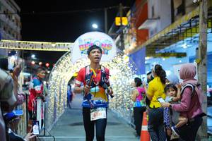 BIB: 5251
                            <button type="button" onclick="openModal(21830133)" class="btn btn-primary btn-sm float-right btn-popup" data-toggle="modal" data-target=".modal-high-quality">
                        <i class="fas fa-shopping-cart"></i> Add to Cart
                    </button>
                                            <button type="button" onclick="isThisMe(21830133, true)" class="btn btn-success btn-sm float-right btn-popup btn-isme hidden" data-toggle="tooltip" data-placement="bottom" title="นี่คือรูปของคุณใช่ไหม คลิกที่นี่เพื่อเอาเข้าอัลบั้ม">
                        <i class="fas fa-plus"></i> Add to album
                    </button>
                    <button type="button" onclick="isThisMe(21830133, false)" class="btn btn-warning btn-sm float-right btn-popup btn-isnotme hidden">
                        <i class="fas fa-ban"></i> Remove from album
                    </button>