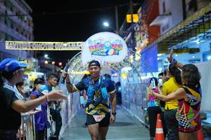 BIB: 583
                            <button type="button" onclick="openModal(21830190)" class="btn btn-primary btn-sm float-right btn-popup" data-toggle="modal" data-target=".modal-high-quality">
                        <i class="fas fa-shopping-cart"></i> Add to Cart
                    </button>
                                            <button type="button" onclick="isThisMe(21830190, true)" class="btn btn-success btn-sm float-right btn-popup btn-isme hidden" data-toggle="tooltip" data-placement="bottom" title="นี่คือรูปของคุณใช่ไหม คลิกที่นี่เพื่อเอาเข้าอัลบั้ม">
                        <i class="fas fa-plus"></i> Add to album
                    </button>
                    <button type="button" onclick="isThisMe(21830190, false)" class="btn btn-warning btn-sm float-right btn-popup btn-isnotme hidden">
                        <i class="fas fa-ban"></i> Remove from album
                    </button>