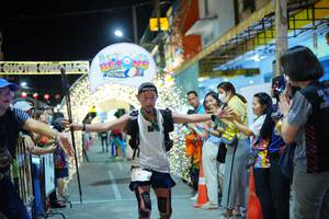 BIB: 4940
                            <button type="button" onclick="openModal(21830076)" class="btn btn-primary btn-sm float-right btn-popup" data-toggle="modal" data-target=".modal-high-quality">
                        <i class="fas fa-shopping-cart"></i> Add to Cart
                    </button>
                                            <button type="button" onclick="isThisMe(21830076, true)" class="btn btn-success btn-sm float-right btn-popup btn-isme hidden" data-toggle="tooltip" data-placement="bottom" title="นี่คือรูปของคุณใช่ไหม คลิกที่นี่เพื่อเอาเข้าอัลบั้ม">
                        <i class="fas fa-plus"></i> Add to album
                    </button>
                    <button type="button" onclick="isThisMe(21830076, false)" class="btn btn-warning btn-sm float-right btn-popup btn-isnotme hidden">
                        <i class="fas fa-ban"></i> Remove from album
                    </button>