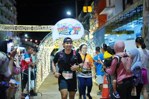 BIB: 200, 5134
                            <button type="button" onclick="openModal(21830149)" class="btn btn-primary btn-sm float-right btn-popup" data-toggle="modal" data-target=".modal-high-quality">
                        <i class="fas fa-shopping-cart"></i> Add to Cart
                    </button>
                                            <button type="button" onclick="isThisMe(21830149, true)" class="btn btn-success btn-sm float-right btn-popup btn-isme hidden" data-toggle="tooltip" data-placement="bottom" title="นี่คือรูปของคุณใช่ไหม คลิกที่นี่เพื่อเอาเข้าอัลบั้ม">
                        <i class="fas fa-plus"></i> Add to album
                    </button>
                    <button type="button" onclick="isThisMe(21830149, false)" class="btn btn-warning btn-sm float-right btn-popup btn-isnotme hidden">
                        <i class="fas fa-ban"></i> Remove from album
                    </button>