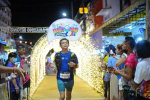 BIB: 5427
                            <button type="button" onclick="openModal(21830314)" class="btn btn-primary btn-sm float-right btn-popup" data-toggle="modal" data-target=".modal-high-quality">
                        <i class="fas fa-shopping-cart"></i> Add to Cart
                    </button>
                                            <button type="button" onclick="isThisMe(21830314, true)" class="btn btn-success btn-sm float-right btn-popup btn-isme hidden" data-toggle="tooltip" data-placement="bottom" title="นี่คือรูปของคุณใช่ไหม คลิกที่นี่เพื่อเอาเข้าอัลบั้ม">
                        <i class="fas fa-plus"></i> Add to album
                    </button>
                    <button type="button" onclick="isThisMe(21830314, false)" class="btn btn-warning btn-sm float-right btn-popup btn-isnotme hidden">
                        <i class="fas fa-ban"></i> Remove from album
                    </button>