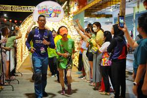 BIB: 
                            <button type="button" onclick="openModal(21830013)" class="btn btn-primary btn-sm float-right btn-popup" data-toggle="modal" data-target=".modal-high-quality">
                        <i class="fas fa-shopping-cart"></i> Add to Cart
                    </button>
                                            <button type="button" onclick="isThisMe(21830013, true)" class="btn btn-success btn-sm float-right btn-popup btn-isme hidden" data-toggle="tooltip" data-placement="bottom" title="นี่คือรูปของคุณใช่ไหม คลิกที่นี่เพื่อเอาเข้าอัลบั้ม">
                        <i class="fas fa-plus"></i> Add to album
                    </button>
                    <button type="button" onclick="isThisMe(21830013, false)" class="btn btn-warning btn-sm float-right btn-popup btn-isnotme hidden">
                        <i class="fas fa-ban"></i> Remove from album
                    </button>