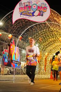 BIB: 50585
                            <button type="button" onclick="openModal(21829959)" class="btn btn-primary btn-sm float-right btn-popup" data-toggle="modal" data-target=".modal-high-quality">
                        <i class="fas fa-shopping-cart"></i> Add to Cart
                    </button>
                                            <button type="button" onclick="isThisMe(21829959, true)" class="btn btn-success btn-sm float-right btn-popup btn-isme hidden" data-toggle="tooltip" data-placement="bottom" title="นี่คือรูปของคุณใช่ไหม คลิกที่นี่เพื่อเอาเข้าอัลบั้ม">
                        <i class="fas fa-plus"></i> Add to album
                    </button>
                    <button type="button" onclick="isThisMe(21829959, false)" class="btn btn-warning btn-sm float-right btn-popup btn-isnotme hidden">
                        <i class="fas fa-ban"></i> Remove from album
                    </button>