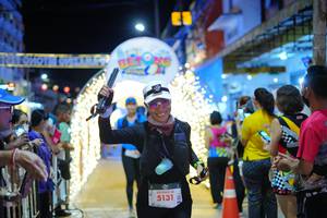 BIB: 5131
                            <button type="button" onclick="openModal(21830210)" class="btn btn-primary btn-sm float-right btn-popup" data-toggle="modal" data-target=".modal-high-quality">
                        <i class="fas fa-shopping-cart"></i> Add to Cart
                    </button>
                                            <button type="button" onclick="isThisMe(21830210, true)" class="btn btn-success btn-sm float-right btn-popup btn-isme hidden" data-toggle="tooltip" data-placement="bottom" title="นี่คือรูปของคุณใช่ไหม คลิกที่นี่เพื่อเอาเข้าอัลบั้ม">
                        <i class="fas fa-plus"></i> Add to album
                    </button>
                    <button type="button" onclick="isThisMe(21830210, false)" class="btn btn-warning btn-sm float-right btn-popup btn-isnotme hidden">
                        <i class="fas fa-ban"></i> Remove from album
                    </button>