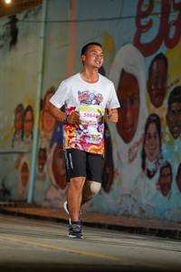 BIB: 50640
                            <button type="button" onclick="openModal(21776986)" class="btn btn-primary btn-sm float-right btn-popup" data-toggle="modal" data-target=".modal-high-quality">
                        <i class="fas fa-shopping-cart"></i> Add to Cart
                    </button>
                                            <button type="button" onclick="isThisMe(21776986, true)" class="btn btn-success btn-sm float-right btn-popup btn-isme hidden" data-toggle="tooltip" data-placement="bottom" title="นี่คือรูปของคุณใช่ไหม คลิกที่นี่เพื่อเอาเข้าอัลบั้ม">
                        <i class="fas fa-plus"></i> Add to album
                    </button>
                    <button type="button" onclick="isThisMe(21776986, false)" class="btn btn-warning btn-sm float-right btn-popup btn-isnotme hidden">
                        <i class="fas fa-ban"></i> Remove from album
                    </button>