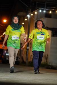 BIB: 90070, 90082
                            <button type="button" onclick="openModal(21781589)" class="btn btn-primary btn-sm float-right btn-popup" data-toggle="modal" data-target=".modal-high-quality">
                        <i class="fas fa-shopping-cart"></i> Add to Cart
                    </button>
                                            <button type="button" onclick="isThisMe(21781589, true)" class="btn btn-success btn-sm float-right btn-popup btn-isme hidden" data-toggle="tooltip" data-placement="bottom" title="นี่คือรูปของคุณใช่ไหม คลิกที่นี่เพื่อเอาเข้าอัลบั้ม">
                        <i class="fas fa-plus"></i> Add to album
                    </button>
                    <button type="button" onclick="isThisMe(21781589, false)" class="btn btn-warning btn-sm float-right btn-popup btn-isnotme hidden">
                        <i class="fas fa-ban"></i> Remove from album
                    </button>