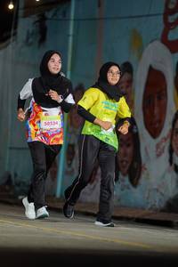 BIB: 50534
                            <button type="button" onclick="openModal(21781640)" class="btn btn-primary btn-sm float-right btn-popup" data-toggle="modal" data-target=".modal-high-quality">
                        <i class="fas fa-shopping-cart"></i> Add to Cart
                    </button>
                                            <button type="button" onclick="isThisMe(21781640, true)" class="btn btn-success btn-sm float-right btn-popup btn-isme hidden" data-toggle="tooltip" data-placement="bottom" title="นี่คือรูปของคุณใช่ไหม คลิกที่นี่เพื่อเอาเข้าอัลบั้ม">
                        <i class="fas fa-plus"></i> Add to album
                    </button>
                    <button type="button" onclick="isThisMe(21781640, false)" class="btn btn-warning btn-sm float-right btn-popup btn-isnotme hidden">
                        <i class="fas fa-ban"></i> Remove from album
                    </button>