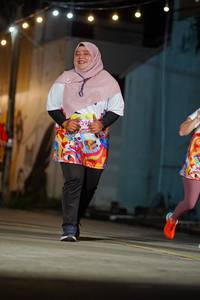 BIB: 396
                            <button type="button" onclick="openModal(21781419)" class="btn btn-primary btn-sm float-right btn-popup" data-toggle="modal" data-target=".modal-high-quality">
                        <i class="fas fa-shopping-cart"></i> Add to Cart
                    </button>
                                            <button type="button" onclick="isThisMe(21781419, true)" class="btn btn-success btn-sm float-right btn-popup btn-isme hidden" data-toggle="tooltip" data-placement="bottom" title="นี่คือรูปของคุณใช่ไหม คลิกที่นี่เพื่อเอาเข้าอัลบั้ม">
                        <i class="fas fa-plus"></i> Add to album
                    </button>
                    <button type="button" onclick="isThisMe(21781419, false)" class="btn btn-warning btn-sm float-right btn-popup btn-isnotme hidden">
                        <i class="fas fa-ban"></i> Remove from album
                    </button>