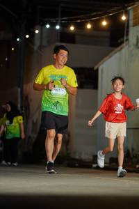 BIB: 90116
                            <button type="button" onclick="openModal(21781912)" class="btn btn-primary btn-sm float-right btn-popup" data-toggle="modal" data-target=".modal-high-quality">
                        <i class="fas fa-shopping-cart"></i> Add to Cart
                    </button>
                                            <button type="button" onclick="isThisMe(21781912, true)" class="btn btn-success btn-sm float-right btn-popup btn-isme hidden" data-toggle="tooltip" data-placement="bottom" title="นี่คือรูปของคุณใช่ไหม คลิกที่นี่เพื่อเอาเข้าอัลบั้ม">
                        <i class="fas fa-plus"></i> Add to album
                    </button>
                    <button type="button" onclick="isThisMe(21781912, false)" class="btn btn-warning btn-sm float-right btn-popup btn-isnotme hidden">
                        <i class="fas fa-ban"></i> Remove from album
                    </button>